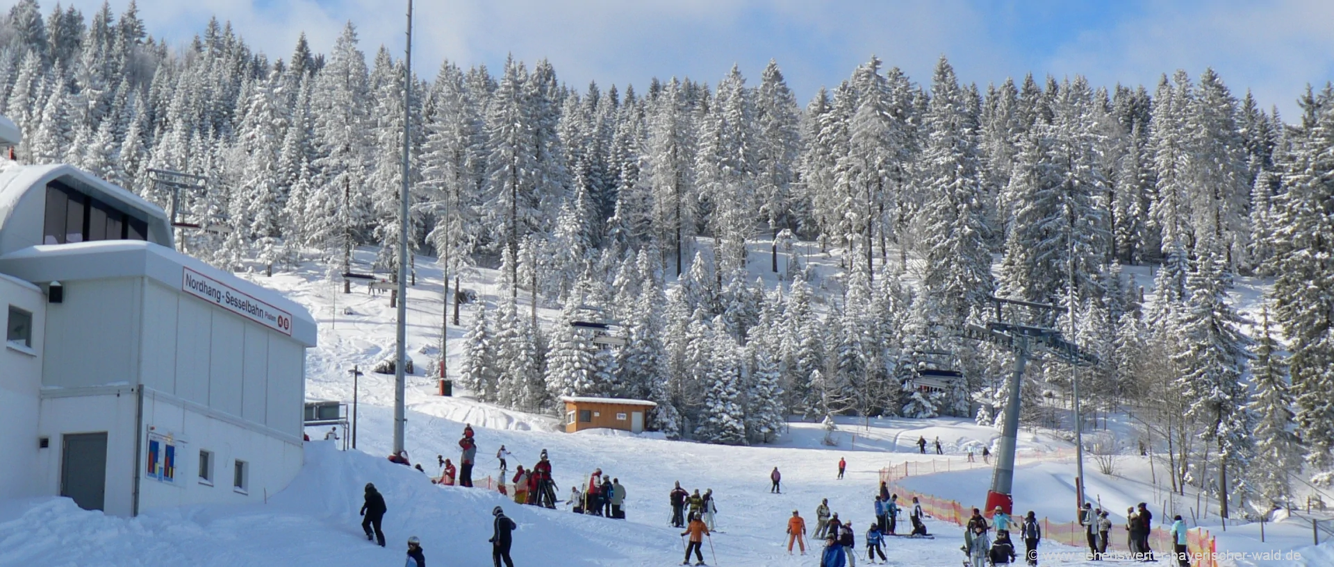 winterurlaub-skifahren-bayerischer-wald-skiurlaub-arber-schnee-freizeit-tipps